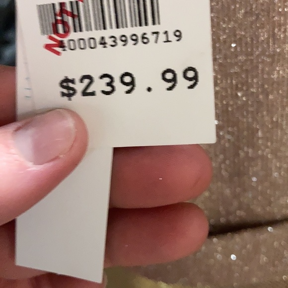 Prom dress - Picture 5 of 7